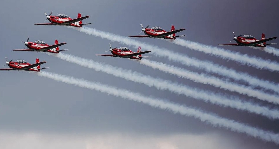 Jupiter Aerobatic Team Melakukan Latihan Perdana di Singapore Airshow 2024