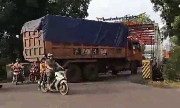 Dewan Berang, Angkutan Batubata Timbulkan Kemacetan