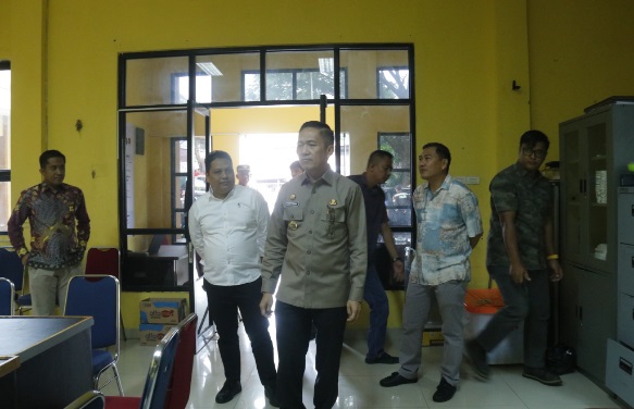 Pj Walikota Palembang Kunjungi Kantor Bawaslu dan KPU, Instruksi OPD Prioritaskan Fasilitasi