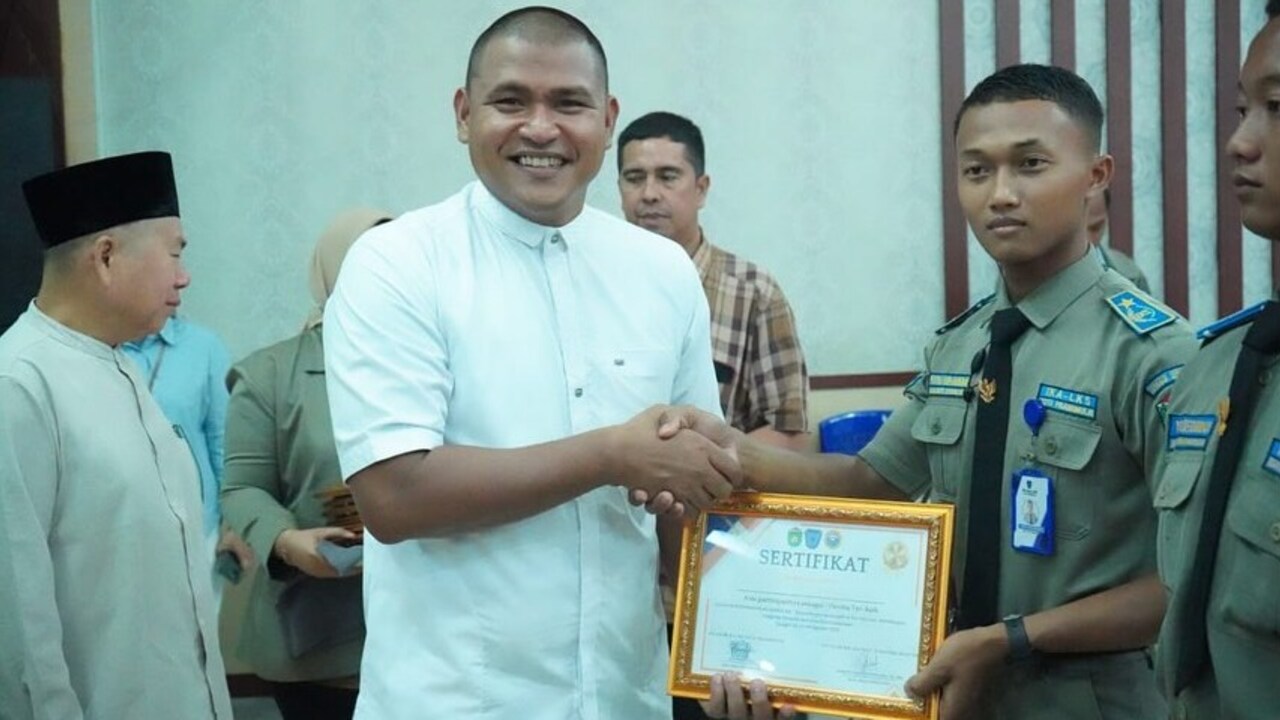 LKS Kota Prabumulih Angkatan XX Resmi Ditutup, Wawako Franky Tekankan Kepemimpinan Adaptif dan Kritis