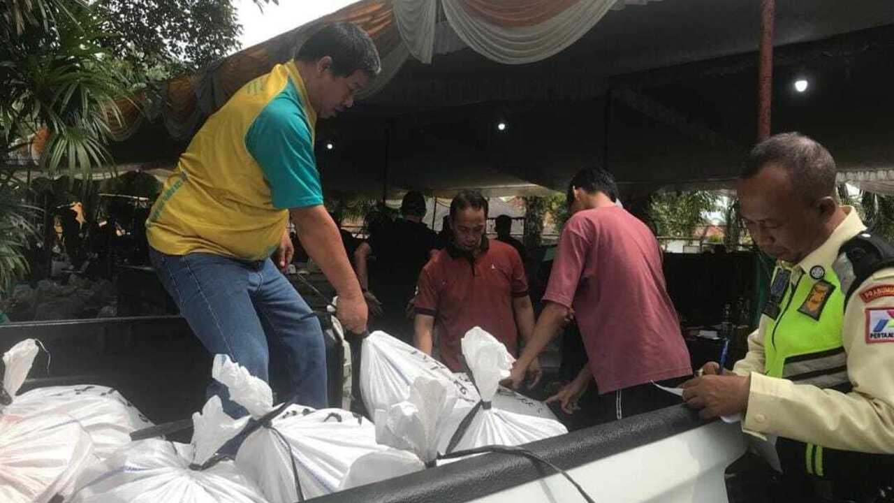 Idul Adha 1446 H, PHR Zona 4 Bagikan Ratusan Hewan Kurban kepada Warga Ring I Operasi 