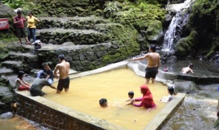  Pancuran Telu di Jawa Tengah: Keindahan Alam dan Warisan Budaya yang Mengagumkan