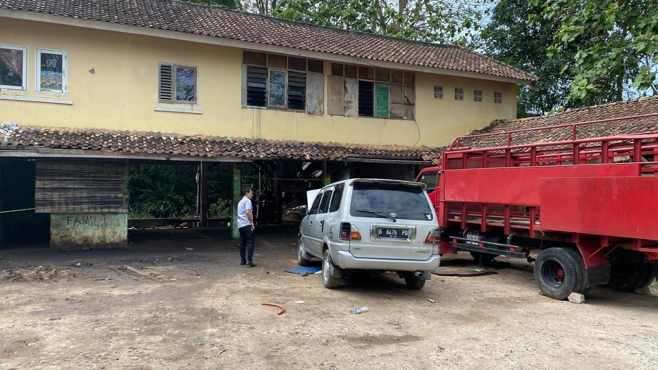 Gudang BBM Ilegal di OKU Digerebek Polisi