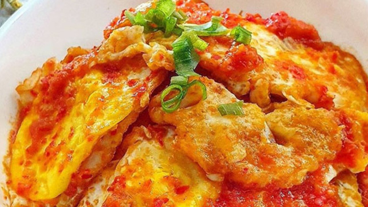 Telur Bumbu Saos Pedas Manis, Menu Sederhana yang Kian Digemari Masyarakat