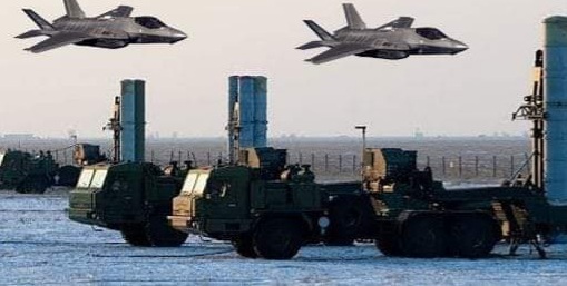 Tak Terlihat vs Tak Tertandingi: Menguji Efektivitas S-400 Melawan F-35