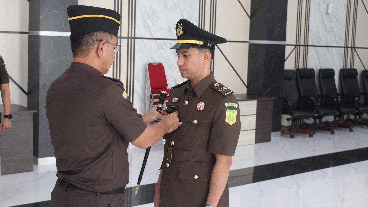 Nanda Aulia Akbar Resmi Jabat Kasubsi Intel Kejari OKU