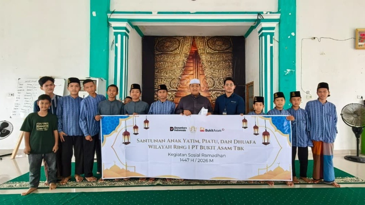 Ramadhan 1447 H, PTBA Berikan Santunan Anak Yatim, Piatu, dan Duafa di Wilayah Ring