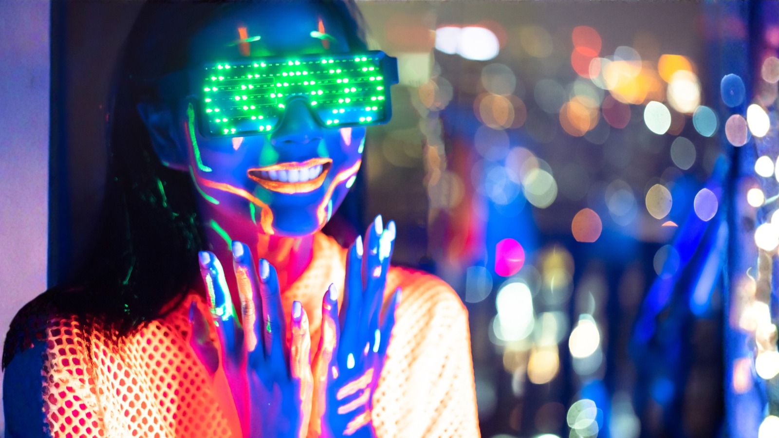 Neonverse Celebration – Rayakan Tahun Baru dengan Energi Penuh Warna di BATIQA Hotel Palembang!