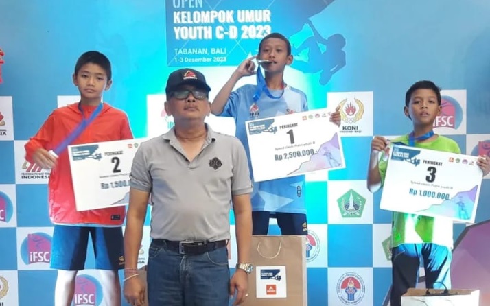BIKIN BANGGA! Atlet Palembang Agra dan Awa Sabet 3 Medali di Kejurnas Panjat Tebing Bali 2023