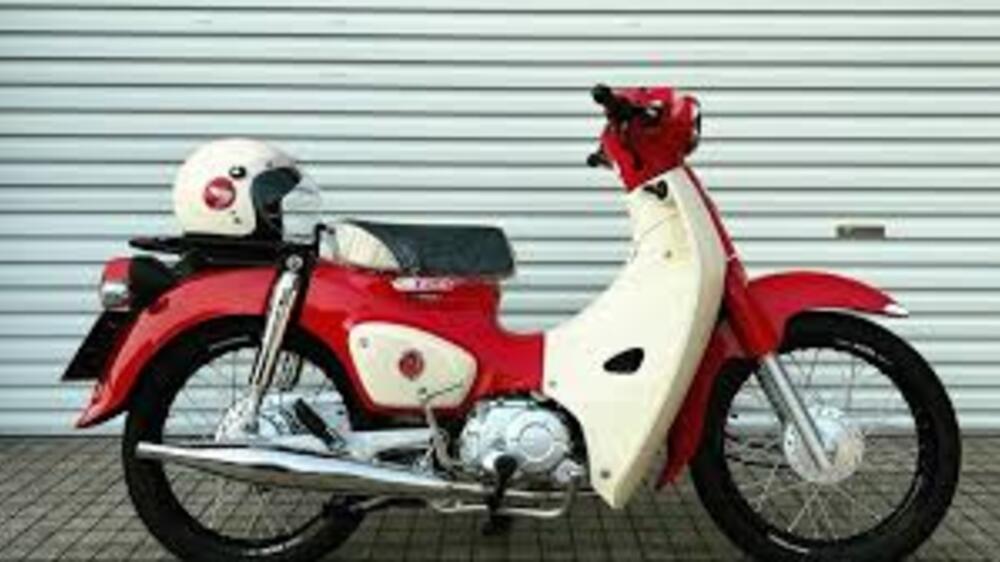 Honda Super Cub 110: Membawa Kembali Legenda dengan Harga yang Kompetitif