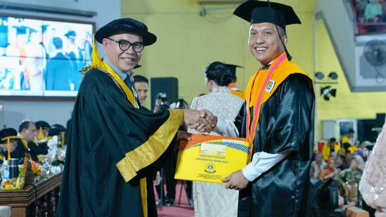 Wisuda ke-177 UNSRI diikuti Oleh 1.346 Wisudawan, Salah Satunya Bupati Ogan Ilir Panca Wijaya Akbar