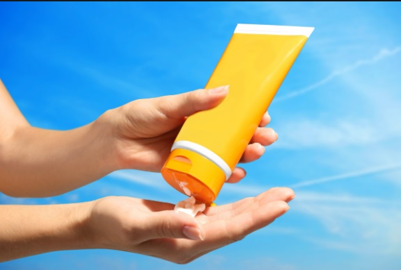Apa Risikonya Kulit Tanpa Sunscreen? Ini Jawabannya, Perhatikan 7 Tips Jitu Sebelum Membeli Sunscreen