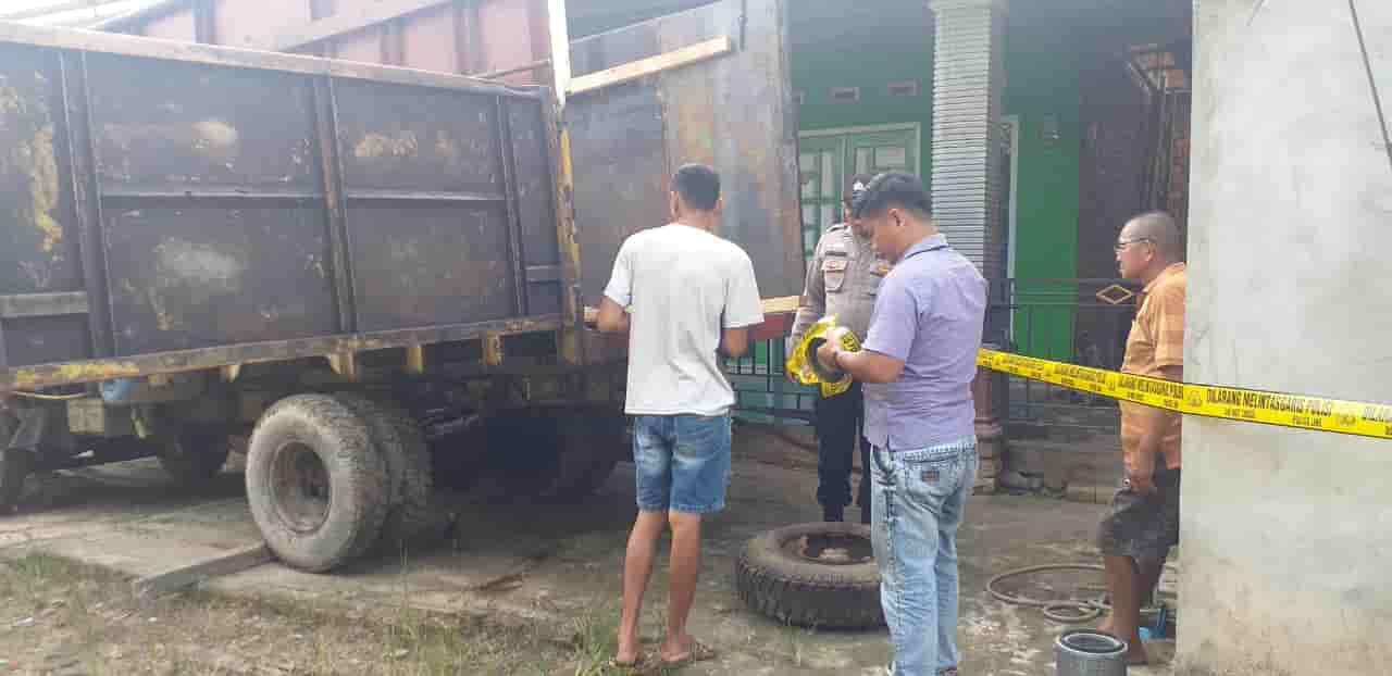 Dapat Info Warga Tewas Terhimpit Truk, Polsek Baylen Amankan TKP...