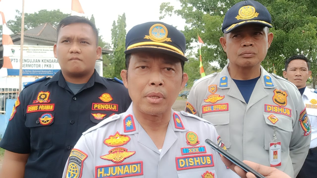 Tambang Illegal Kucing-Kucingan Angkut Batubara