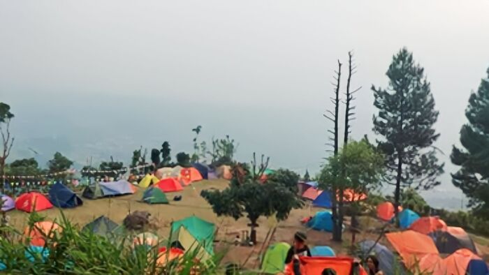 Camping Ground Megamendung Puncak Bogor, Liburan Ramai-Ramai di Tengah Alam Hadirkan Sensasi Berbeda