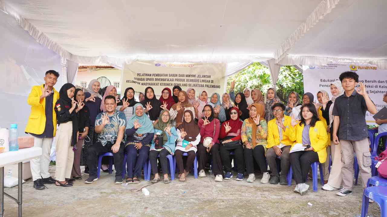 Pelatihan Pembuatan Sabun dari Minyak Jelantah sebagai Upaya Diverisfikasi Produk