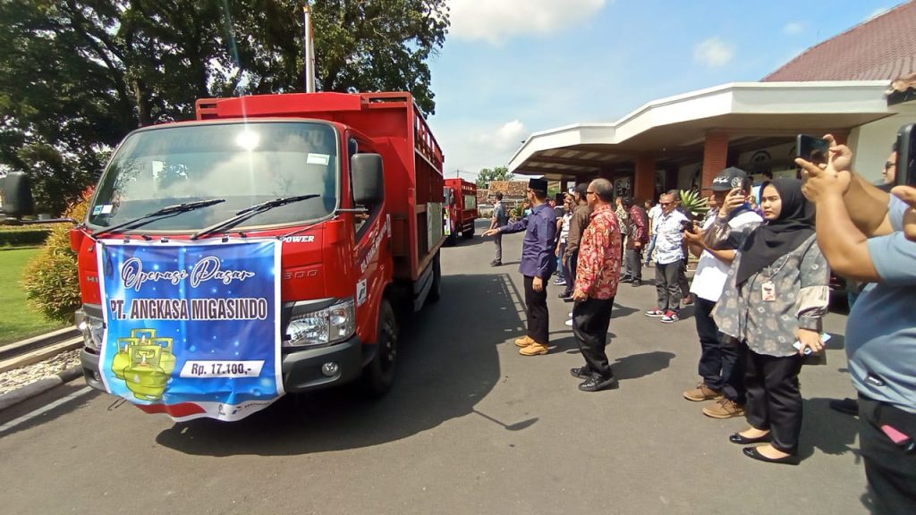 Atasi Kelangkaan Gas Melon, Pemkab OKU Adakan Operasi Pasar