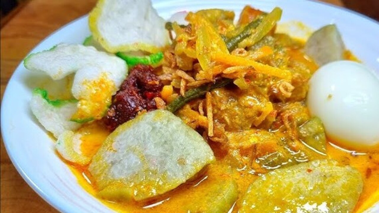 Lontong Sayur, Kuliner Tradisional yang Tetap Bertahan di Tengah Modernisasi