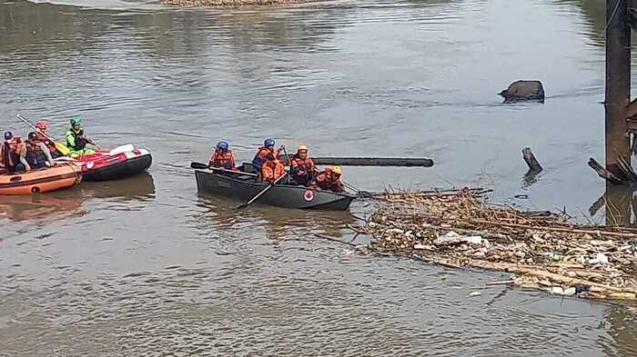 Agendakan Bersihkan Sungai 6 Kali Setahun