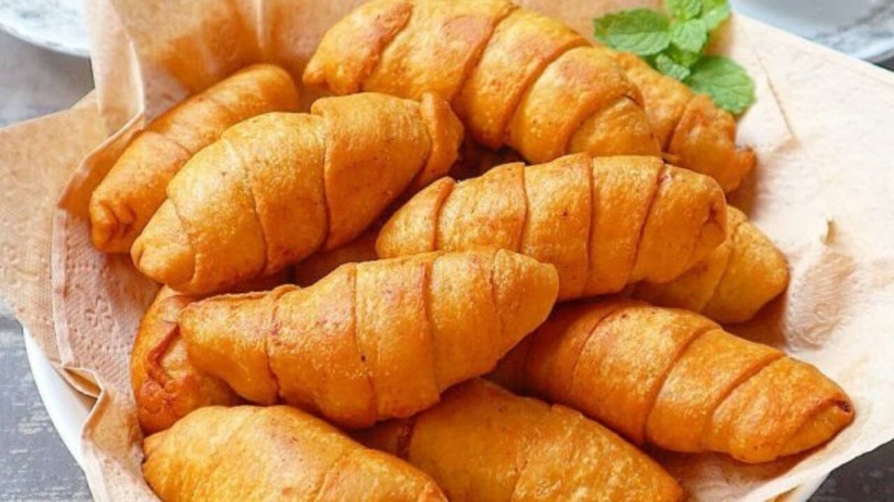 Pisang Molen : Camilan Legendaris yang Tak Pernah Lekang oleh Waktu