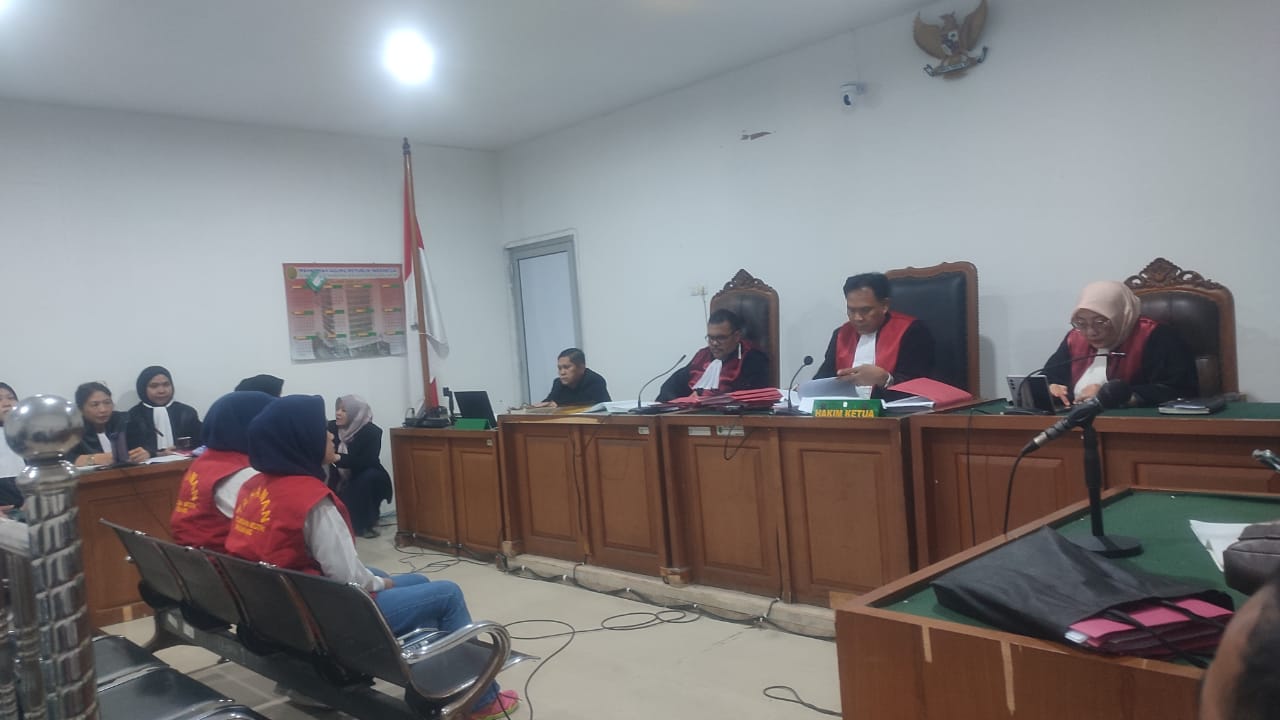 Terbukti Edarkan Sabu Dua wanita ini Didenda 1 Milyar Dan Vonis 10 Tahun Penjara