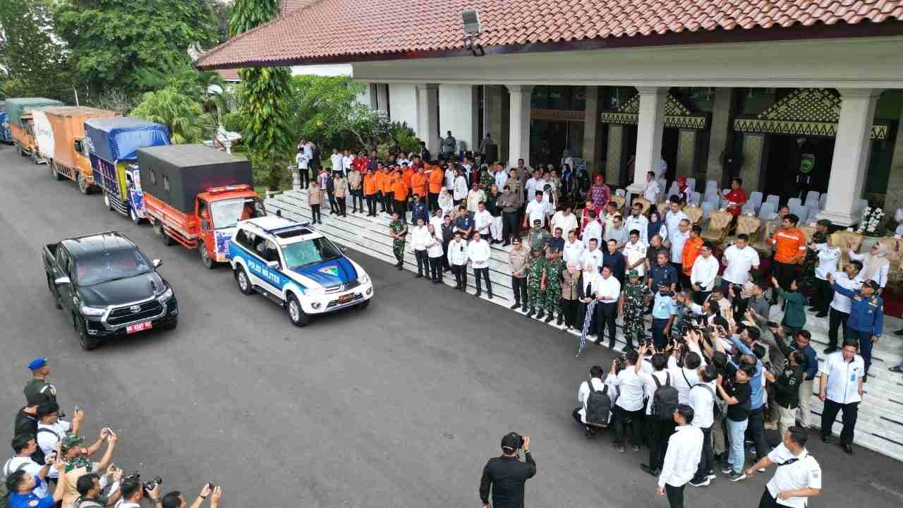 Bank Sumsel Babel Turut Serta dalam Pemberian Bantuan untuk Korban Bencana di Aceh, Sumut, dan Sumbar 