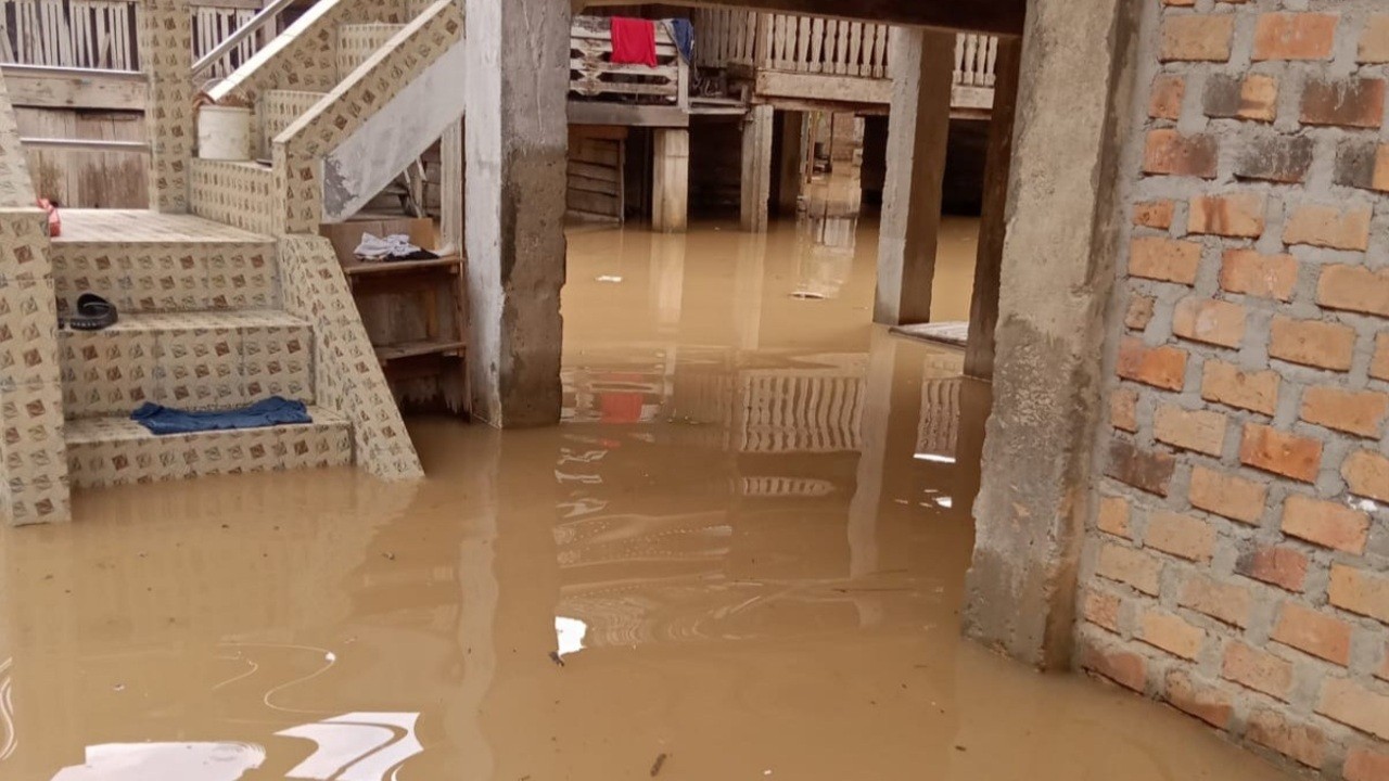 Pemukiman Penduduk di Desa Gunung Meraksa OKU Terendam Banjir