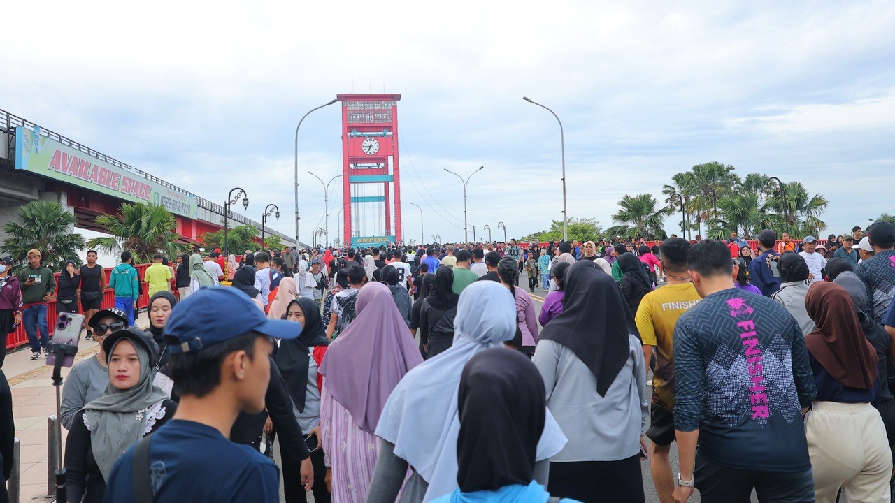 Antusiasme Warga Padati CFD Palembang, Wahana Flying Fox Gratis Jadi Daya Tarik