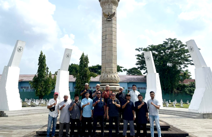 Eks Napiter Sumsel Tabur Bunga di Taman Makam Pahlawan, Wujud Cinta Tanah Air dan Penghormatan