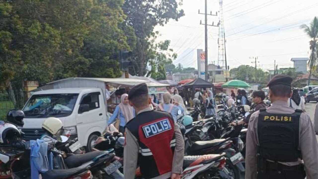 Patroli Ketat Sat Samapta Polres Ogan Ilir Antisipasi Curanmor di Kawasan Kuliner UNSRI