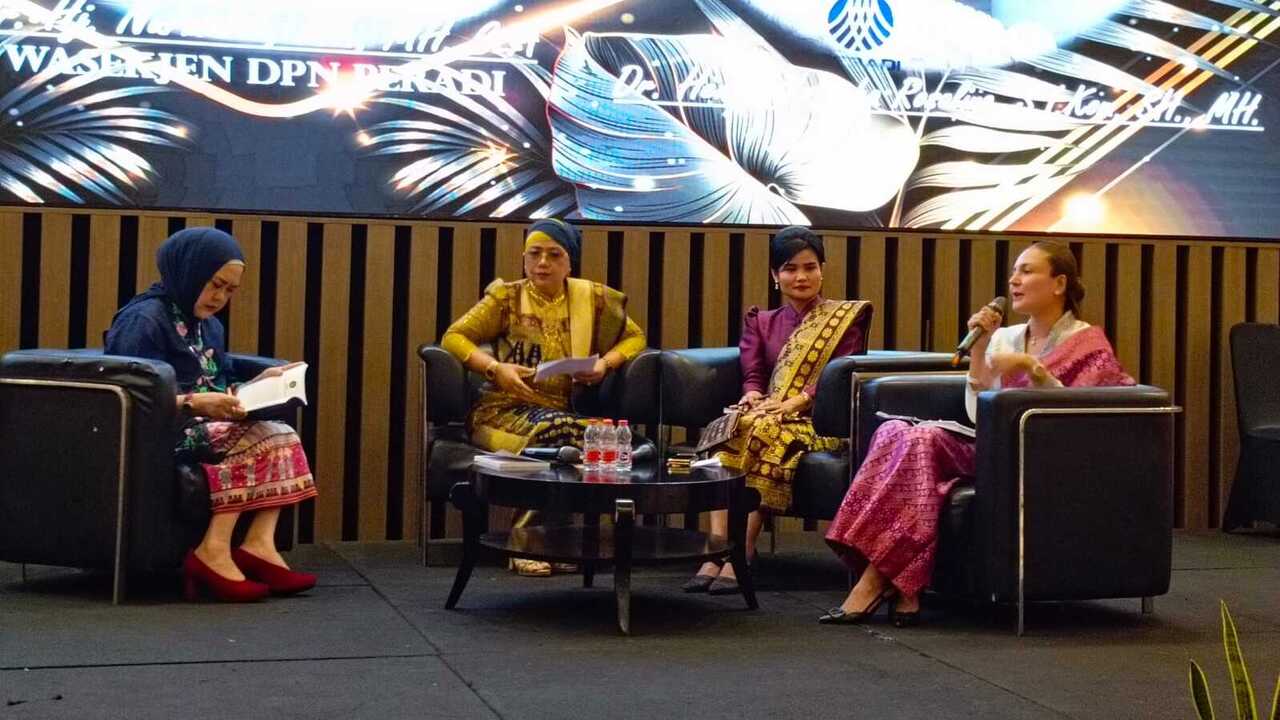 Digagas Dr. Hj. Nurmalah, Buku Ini Jadi Alarm Keras Kekerasan Perempuan-Anak di Sumsel