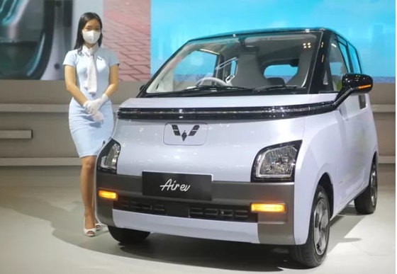 Harga Fantastis! Temukan Mobil Listrik Terlaris Impianmu Disini, Mulai dari Wuling hingga Toyota