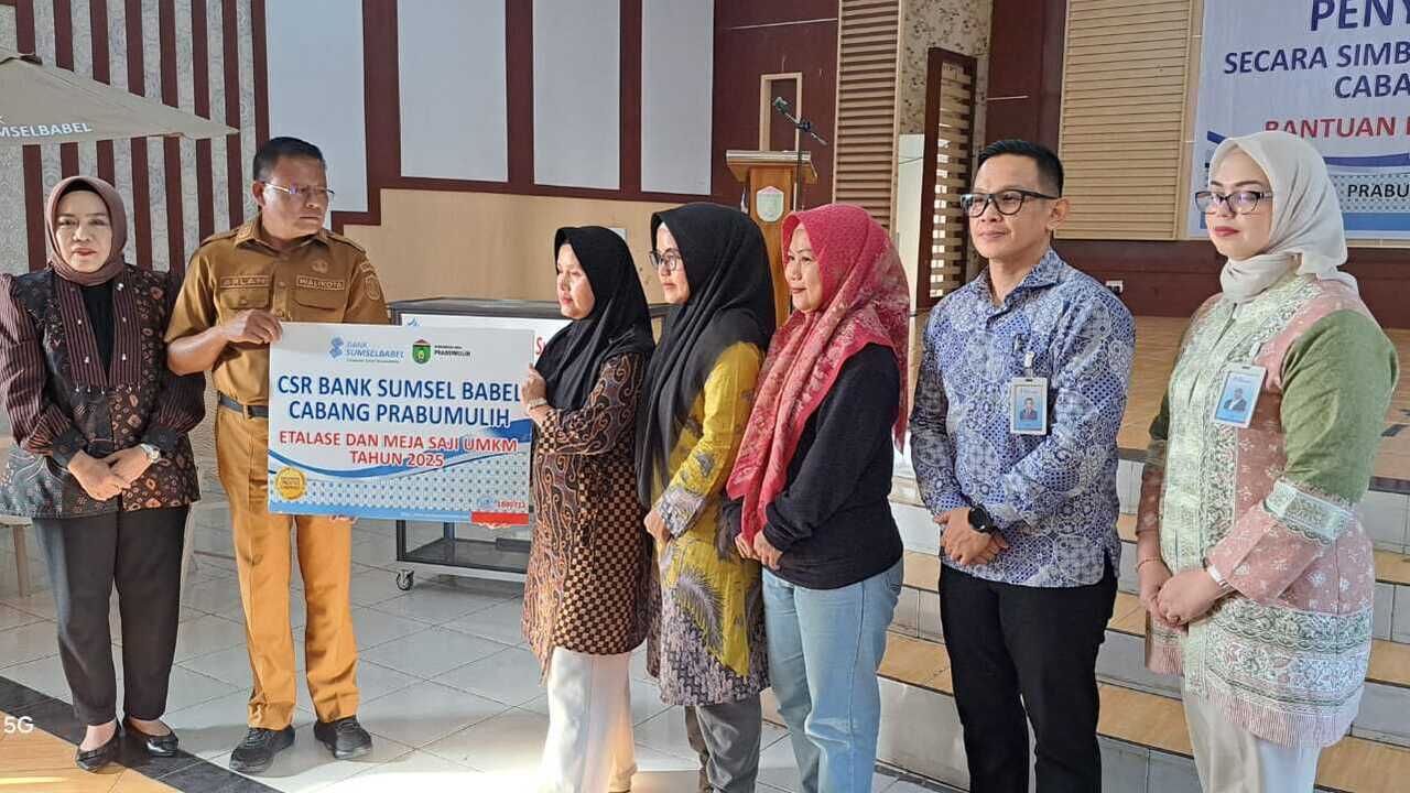 Dukung Program Wali Kota, Bank Sumsel Babel Beri Etalase dan Meja Saji untuk UMKM PTM Prabumulih