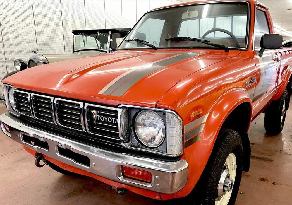 Toyota Hi Lux Pick-Up TN 1979 Mobil Legendaris yang Kini Dibuat Versi Remote Control