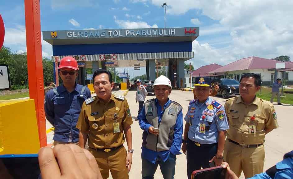 Tinjau Tol IndraPrabu, Ridho Yahya : Insya Allah Siap Dilintasi