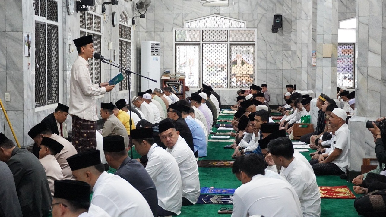 Idul Fitri: Momen Mempererat Solidaritas Antara Pemerintah dan Warga