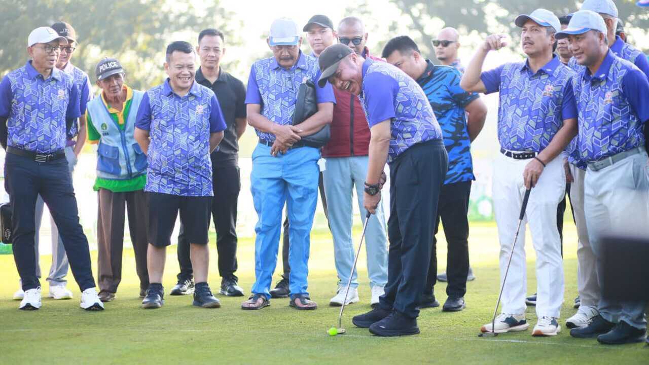 Gubernur Herman Deru Apresiasi Turnamen Golf HUT Palembang, Dorong Kolaborasi Olahraga dan Wisata