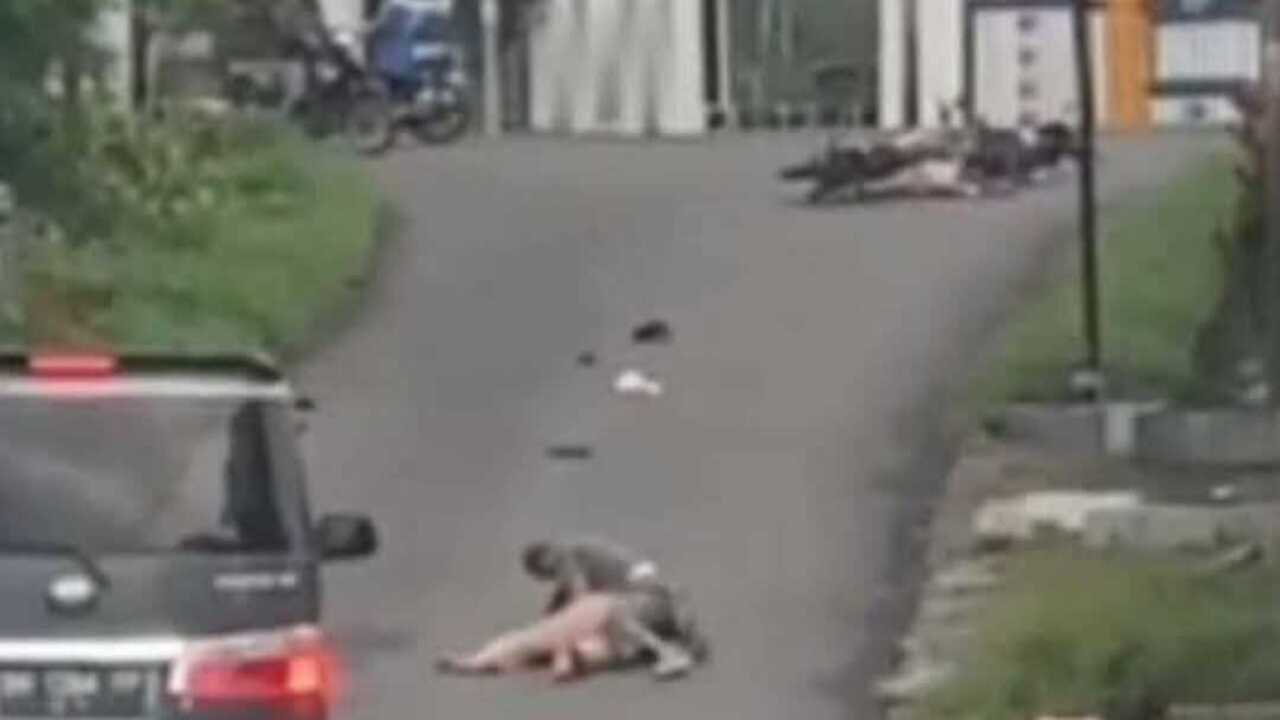 Adu Mulut Berujung Adu Fisik, Penjaga Pasar Inpres Lubuklinggau Dilarikan ke Rumah Sakit