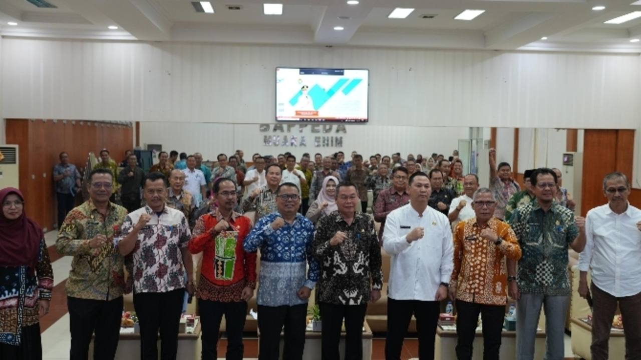 Pj Bupati Tekankan Pelaksanaan APBD 2025 Sesuai Arahan Presiden