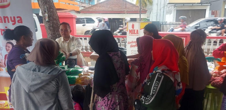 Pemkot Palembang Gelar Operasi Pasar Murah, 5 Ton Beras Terjual dalam 3 Jam!