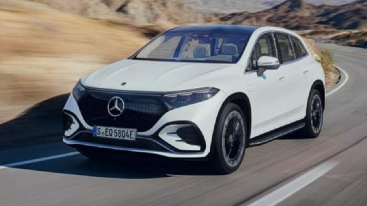 Kenyamanan dan Kekuatan Berkelas di Mercedes-Benz EQS 450 4MATIC SUV: Siap Taklukan Jalanan