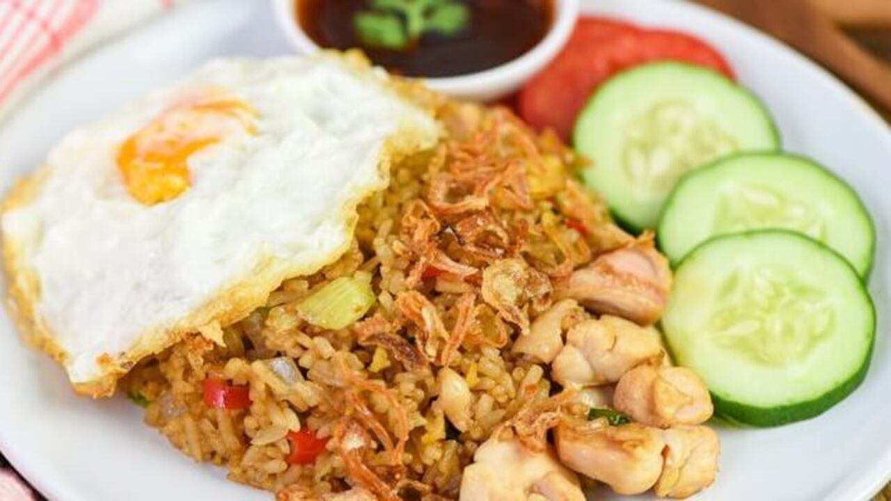 Nasi Goreng Indonesia Kian Mendunia, Penjualan UMKM Melonjak di Tengah Tren Kuliner Nusantara