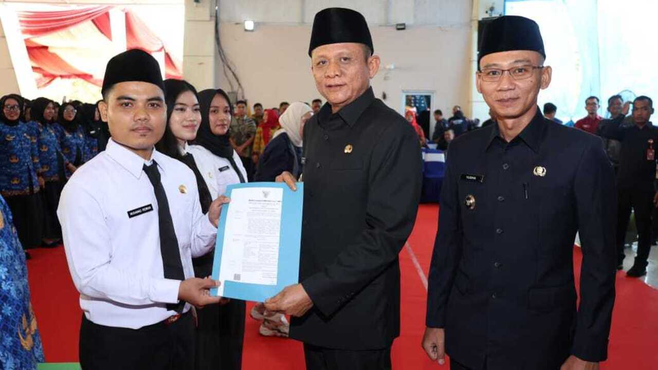 1.512 ASN PPPK dan CPNS OKU Timur Formasi 2024 Resmi Dilantik