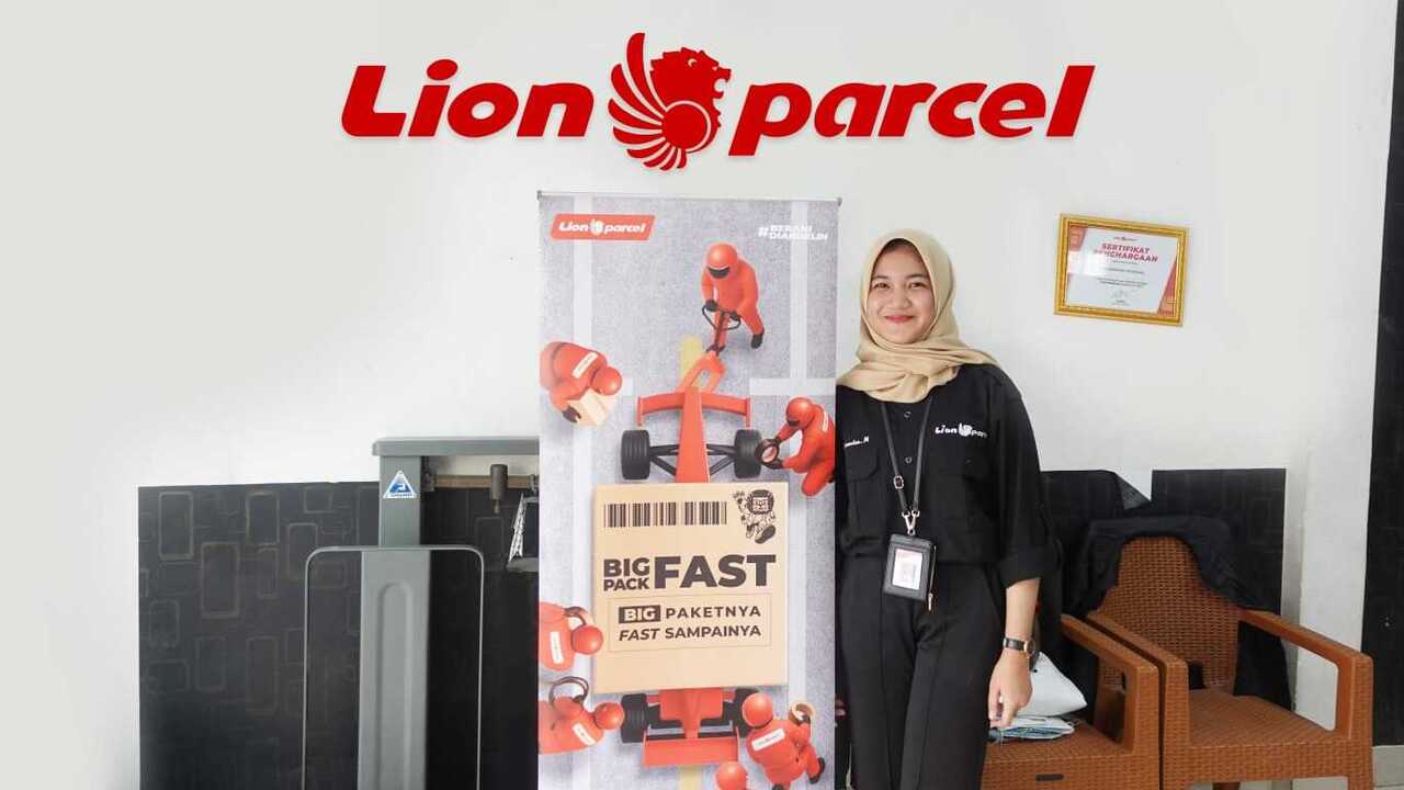 Mahasiswa di Palembang Raup Omzet Ratusan Juta dari Agen Lion Parcel, 
