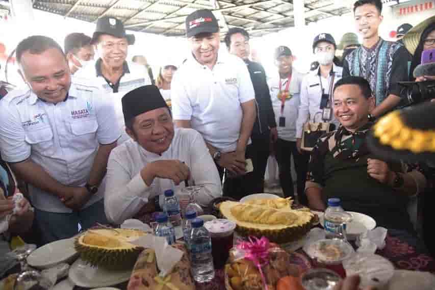 Gubernur Deru Sebut Durian Muara Enim Tak Kalah dengan Durian Impor