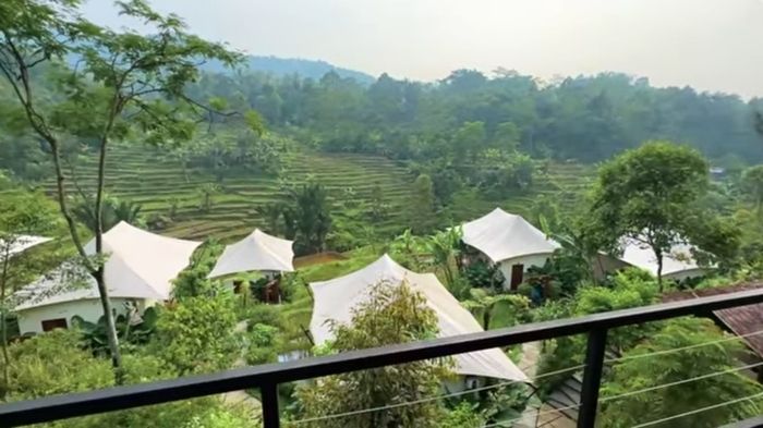 Pesona Tenang dan Damai Pakarangan Glamping: Melarikan Diri dari Keramaian dengan Kemewahan Alam 