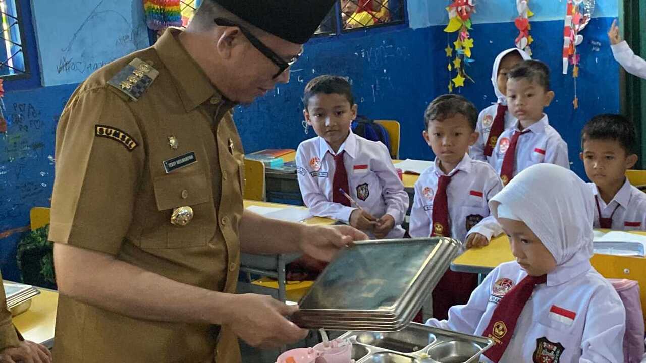 Dinas Kesehatan OKU Terbitkan 18 Sertifikat Laik