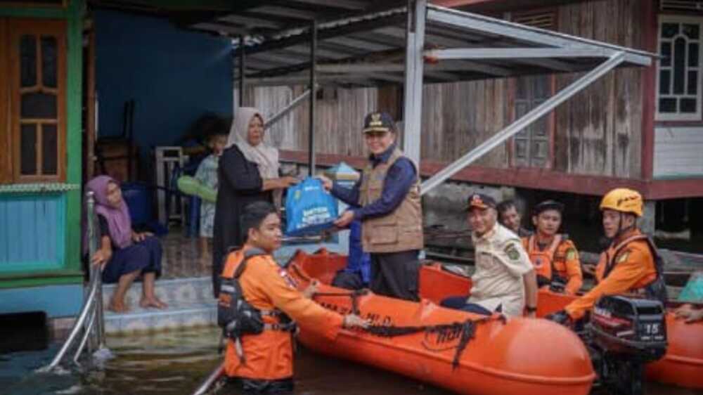  Bank Sumsel Babel Menebarkan Kebaikan: Ribuan Paket Sembako untuk Korban Banjir, Bantuan Capai Rp 282 Juta