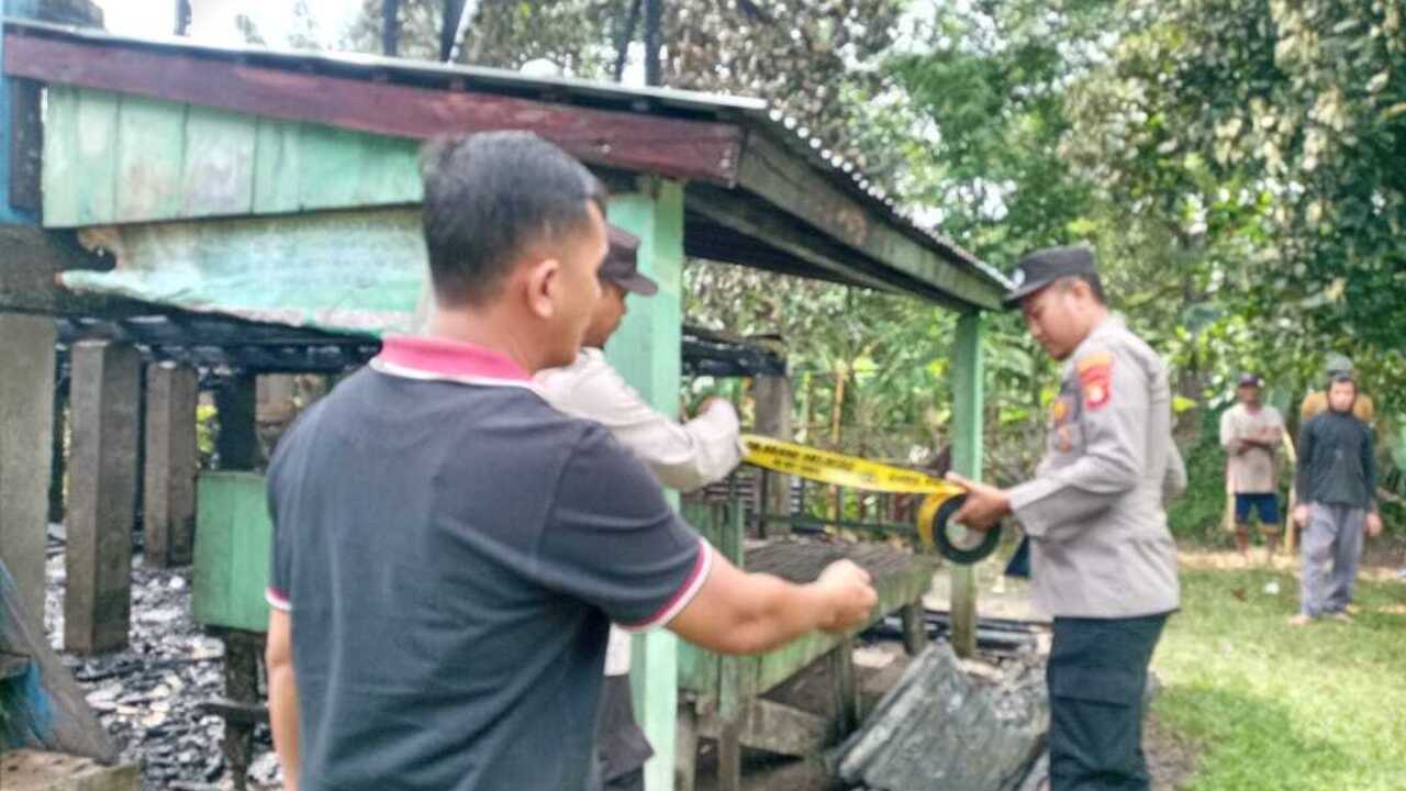 Satu Unit Rumah Panggung di Ogan Ilir Ludes Terbakar, Kerugian Capai Rp100 Juta