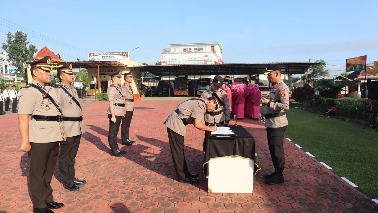 Polres Muba Lakukan Sertijab PJU dan Kapolsek, Ini Nama - Namanya
